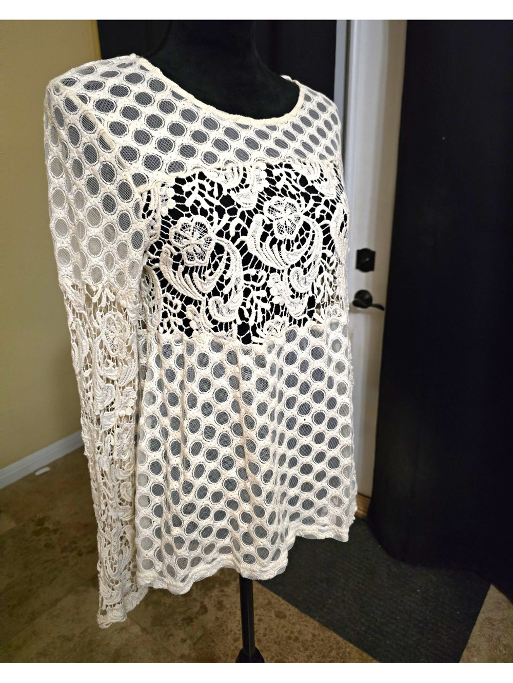Sunday in Brooklyn Anthropologie White Lace Polka Dot Sheer Blouse  M